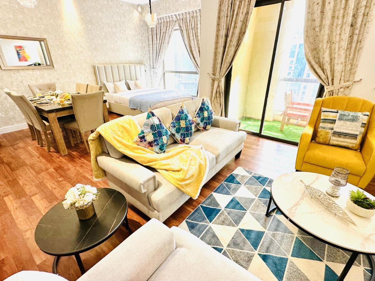 Luxury Casa - Indigo Sea View Apartment Jbr Beach 2Br Dubái Exterior foto